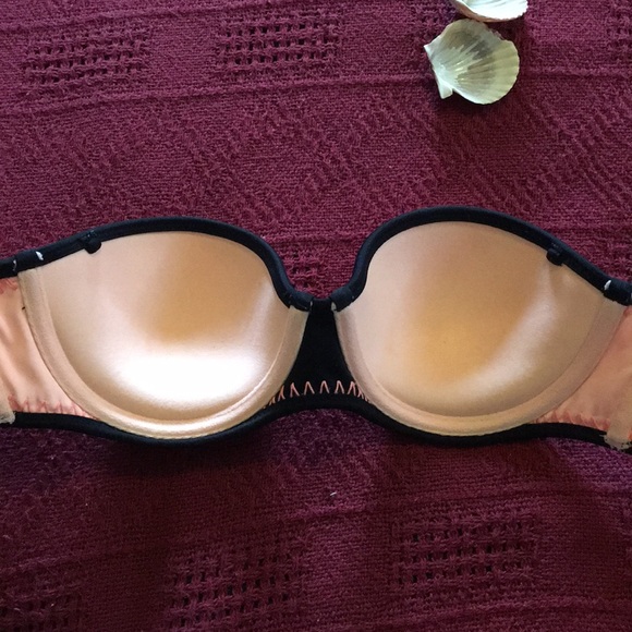 Victoria’s Secret swim top, 32c - Picture 5 of 7